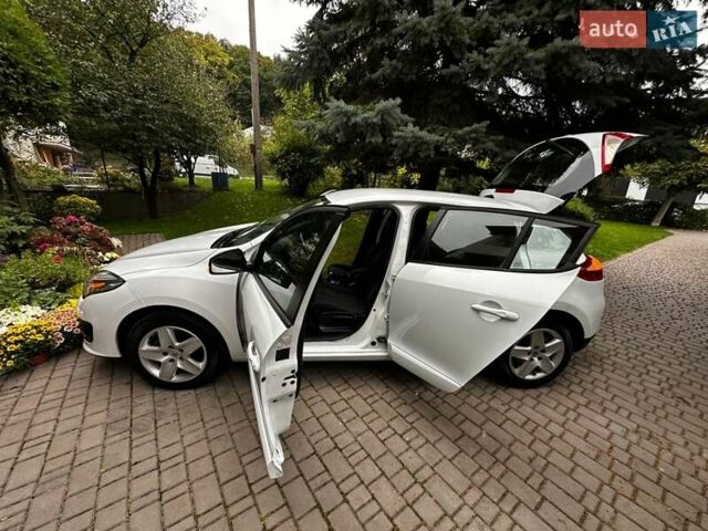Белый Рено Меган, объемом двигателя 1.5 л и пробегом 173 тыс. км за 8200 $, фото 22 на Automoto.ua