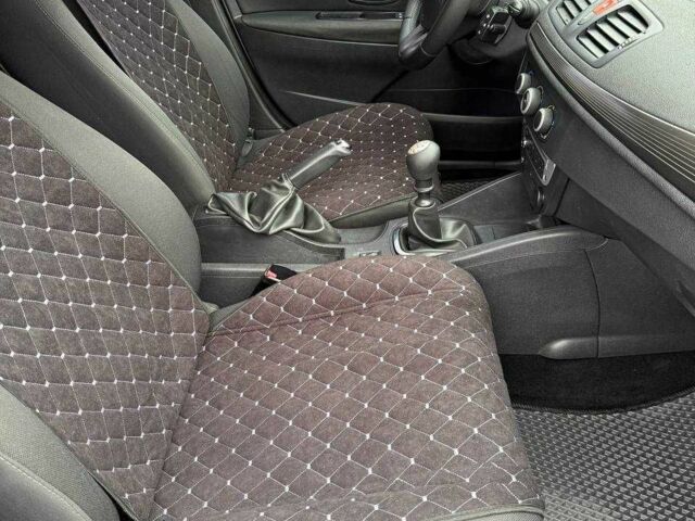 Белый Рено Меган, объемом двигателя 1.5 л и пробегом 239 тыс. км за 6450 $, фото 10 на Automoto.ua