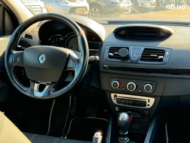Білий Рено Меган, об'ємом двигуна 1.5 л та пробігом 184 тис. км за 7790 $, фото 24 на Automoto.ua