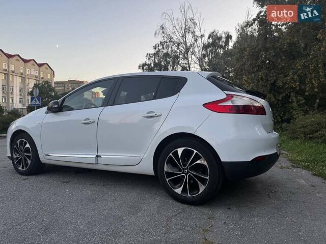 Белый Рено Меган, объемом двигателя 1.5 л и пробегом 246 тыс. км за 10000 $, фото 4 на Automoto.ua