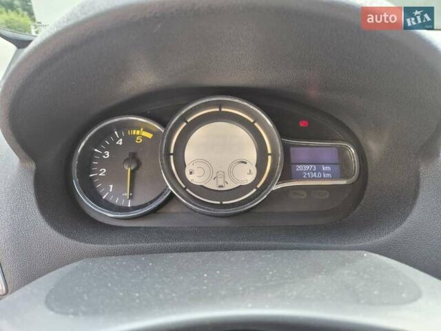 Белый Рено Меган, объемом двигателя 1.46 л и пробегом 203 тыс. км за 9500 $, фото 21 на Automoto.ua