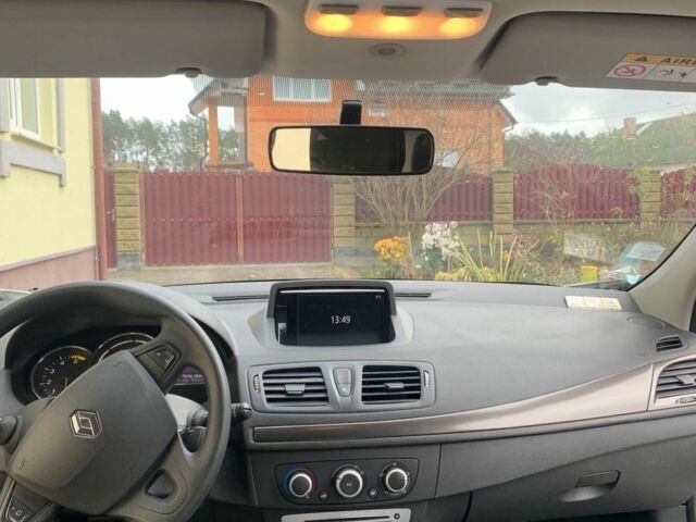 Белый Рено Меган, объемом двигателя 1.5 л и пробегом 3 тыс. км за 7700 $, фото 5 на Automoto.ua