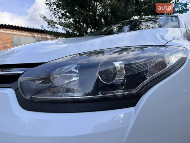 Білий Рено Меган, об'ємом двигуна 1.46 л та пробігом 158 тис. км за 8400 $, фото 39 на Automoto.ua