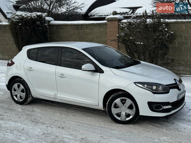 Білий Рено Меган, об'ємом двигуна 1.5 л та пробігом 220 тис. км за 7200 $, фото 8 на Automoto.ua