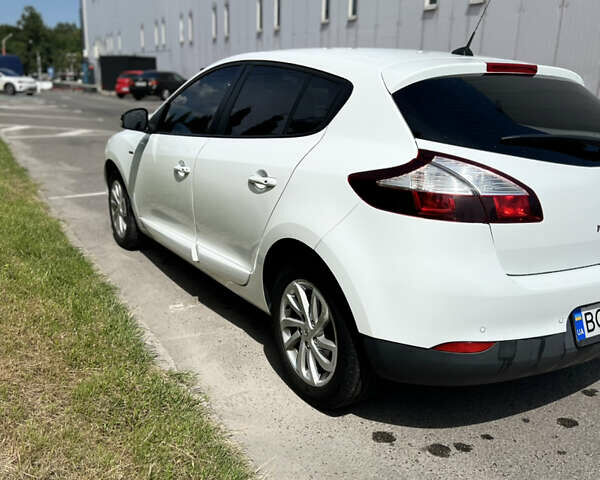 Білий Рено Меган, об'ємом двигуна 1.46 л та пробігом 230 тис. км за 8600 $, фото 10 на Automoto.ua