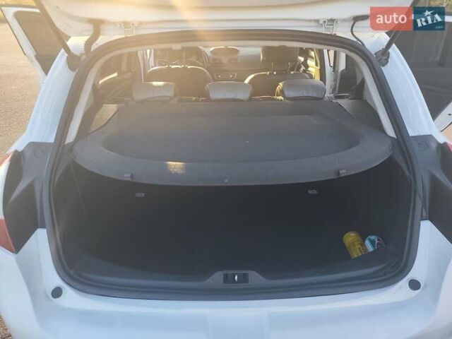 Білий Рено Меган, об'ємом двигуна 1.46 л та пробігом 188 тис. км за 9600 $, фото 10 на Automoto.ua