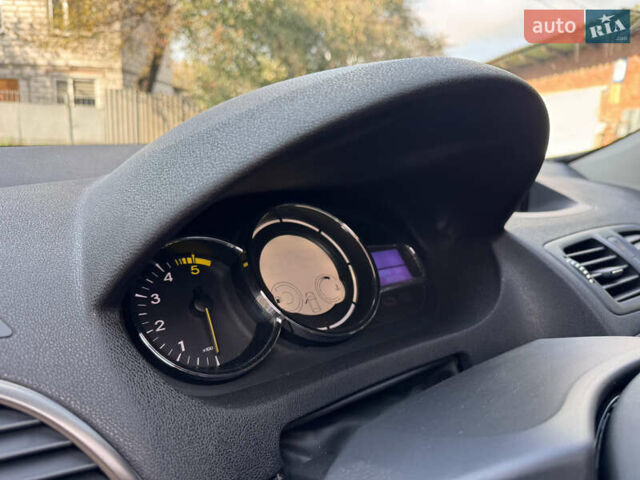 Білий Рено Меган, об'ємом двигуна 1.46 л та пробігом 158 тис. км за 8400 $, фото 12 на Automoto.ua