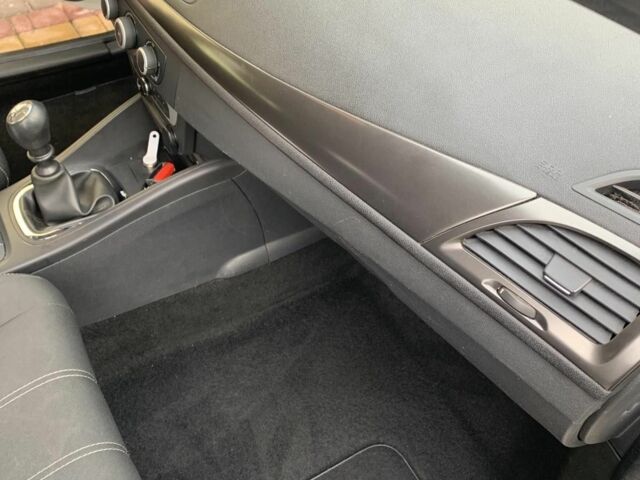 Белый Рено Меган, объемом двигателя 1.5 л и пробегом 3 тыс. км за 7700 $, фото 6 на Automoto.ua