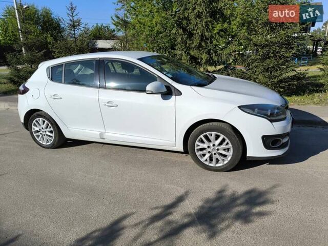 Белый Рено Меган, объемом двигателя 1.46 л и пробегом 161 тыс. км за 9000 $, фото 5 на Automoto.ua