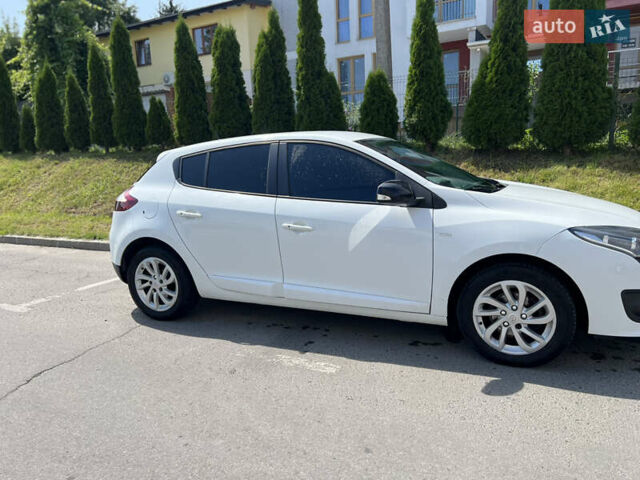 Білий Рено Меган, об'ємом двигуна 1.46 л та пробігом 229 тис. км за 8600 $, фото 1 на Automoto.ua