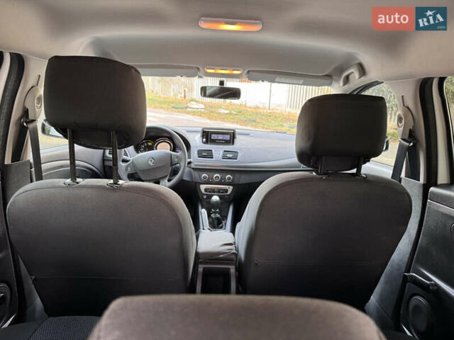 Білий Рено Меган, об'ємом двигуна 1.46 л та пробігом 158 тис. км за 8400 $, фото 24 на Automoto.ua