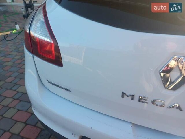 Белый Рено Меган, объемом двигателя 1.46 л и пробегом 208 тыс. км за 9500 $, фото 13 на Automoto.ua