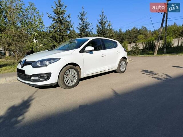Белый Рено Меган, объемом двигателя 1.46 л и пробегом 161 тыс. км за 9000 $, фото 1 на Automoto.ua