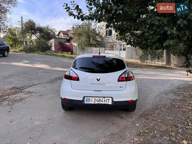 Білий Рено Меган, об'ємом двигуна 1.46 л та пробігом 158 тис. км за 8400 $, фото 5 на Automoto.ua