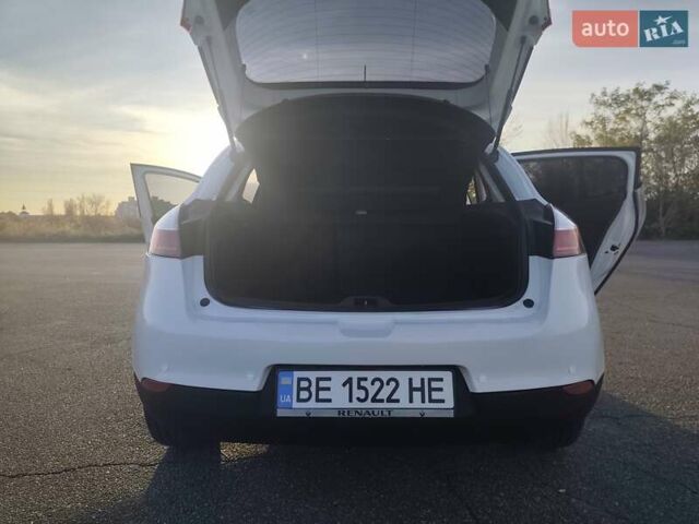 Білий Рено Меган, об'ємом двигуна 1.46 л та пробігом 188 тис. км за 9600 $, фото 8 на Automoto.ua