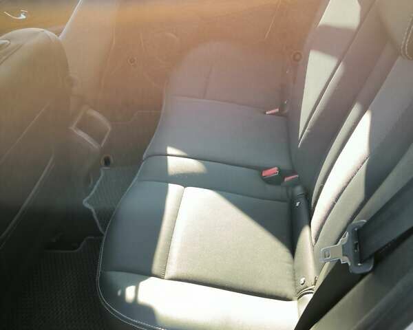 Белый Рено Меган, объемом двигателя 1.46 л и пробегом 161 тыс. км за 9000 $, фото 23 на Automoto.ua