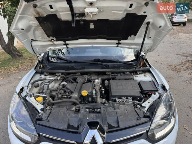 Білий Рено Меган, об'ємом двигуна 1.46 л та пробігом 158 тис. км за 8400 $, фото 50 на Automoto.ua