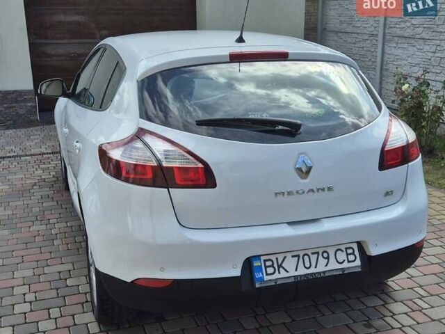 Белый Рено Меган, объемом двигателя 1.46 л и пробегом 203 тыс. км за 9500 $, фото 2 на Automoto.ua