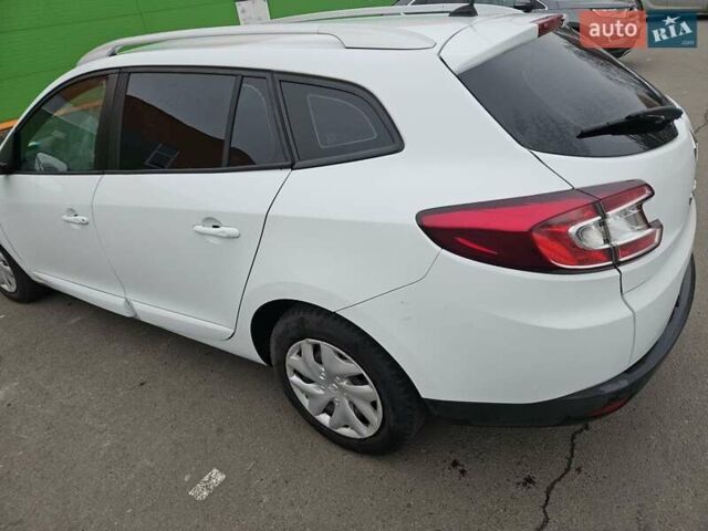 Білий Рено Меган, об'ємом двигуна 1.46 л та пробігом 233 тис. км за 8300 $, фото 8 на Automoto.ua