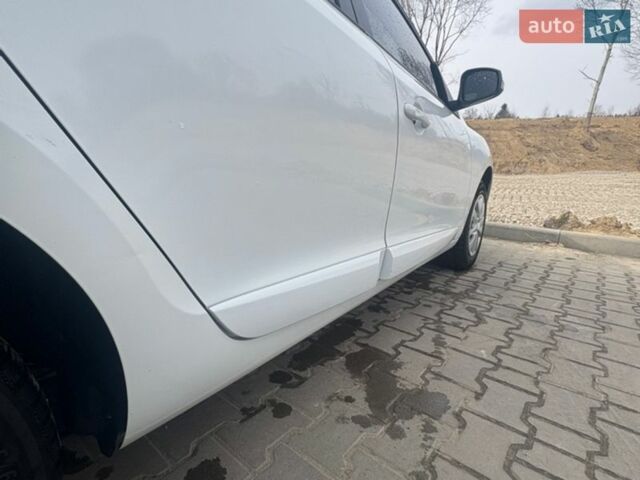 Білий Рено Меган, об'ємом двигуна 1.46 л та пробігом 230 тис. км за 7800 $, фото 5 на Automoto.ua