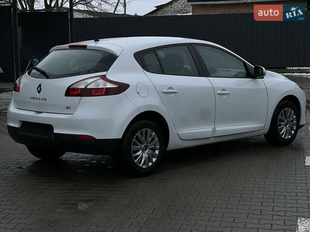 Білий Рено Меган, об'ємом двигуна 1.5 л та пробігом 216 тис. км за 7400 $, фото 9 на Automoto.ua