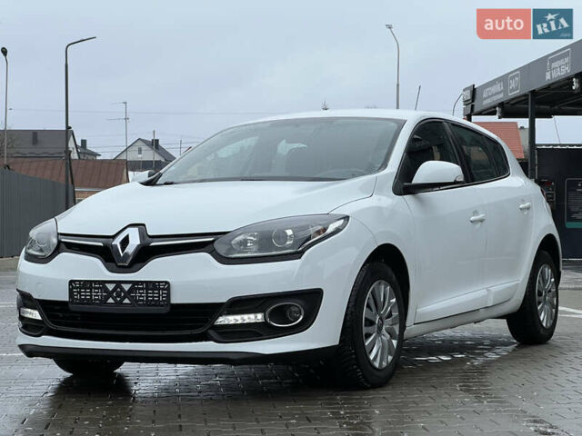 Білий Рено Меган, об'ємом двигуна 1.5 л та пробігом 216 тис. км за 7400 $, фото 7 на Automoto.ua