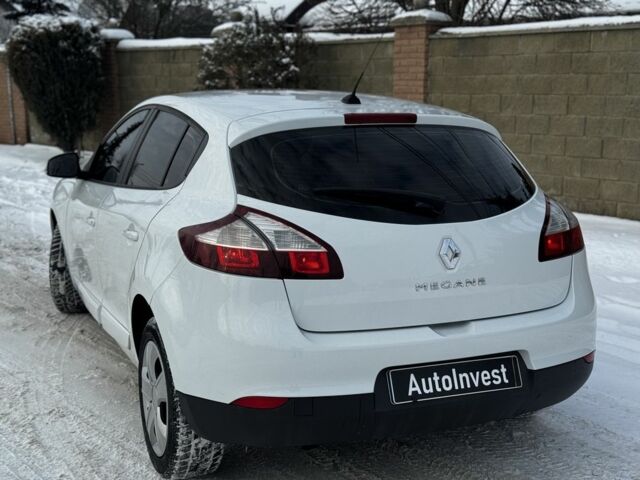 Білий Рено Меган, об'ємом двигуна 1.5 л та пробігом 220 тис. км за 7200 $, фото 4 на Automoto.ua
