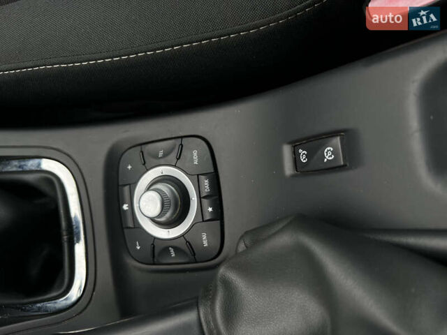 Білий Рено Меган, об'ємом двигуна 1.5 л та пробігом 216 тис. км за 7400 $, фото 28 на Automoto.ua