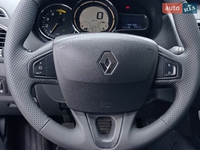 Білий Рено Меган, об'ємом двигуна 1.5 л та пробігом 208 тис. км за 8600 $, фото 11 на Automoto.ua