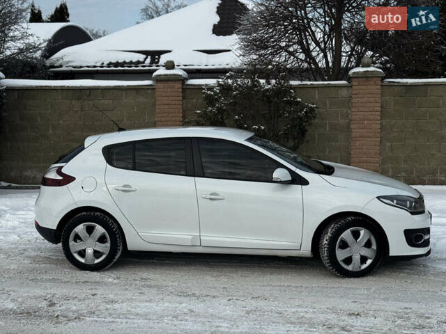 Білий Рено Меган, об'ємом двигуна 1.5 л та пробігом 220 тис. км за 7200 $, фото 7 на Automoto.ua