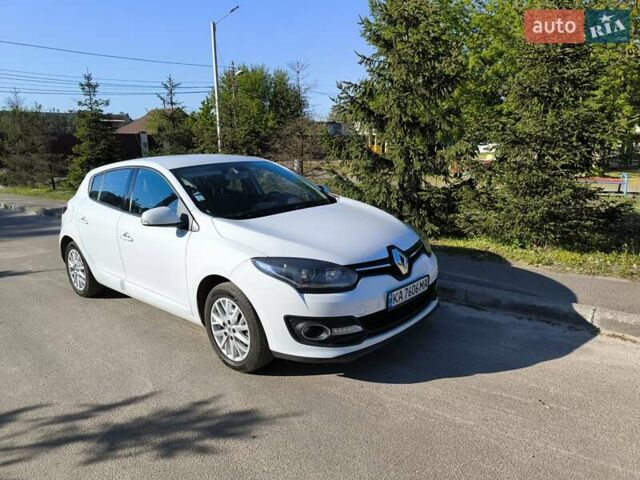 Белый Рено Меган, объемом двигателя 1.46 л и пробегом 161 тыс. км за 9000 $, фото 4 на Automoto.ua