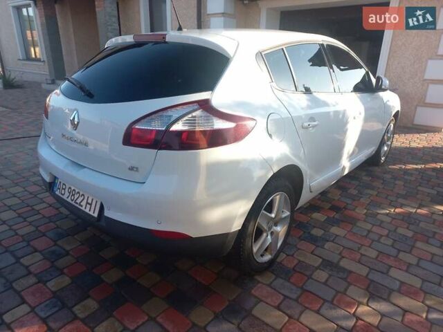 Белый Рено Меган, объемом двигателя 1.46 л и пробегом 208 тыс. км за 9500 $, фото 23 на Automoto.ua
