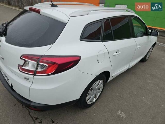 Білий Рено Меган, об'ємом двигуна 1.46 л та пробігом 233 тис. км за 8300 $, фото 9 на Automoto.ua