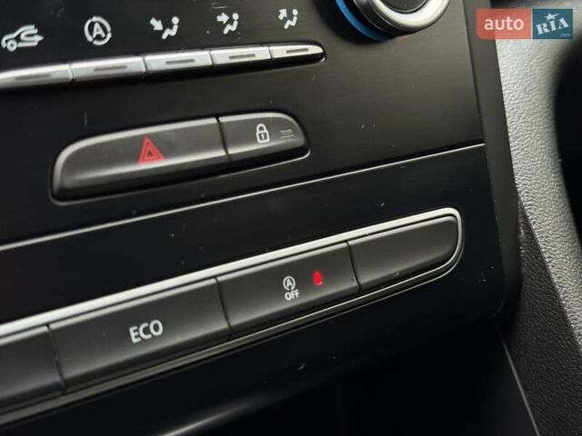 Белый Рено Меган, объемом двигателя 1.46 л и пробегом 195 тыс. км за 9950 $, фото 51 на Automoto.ua