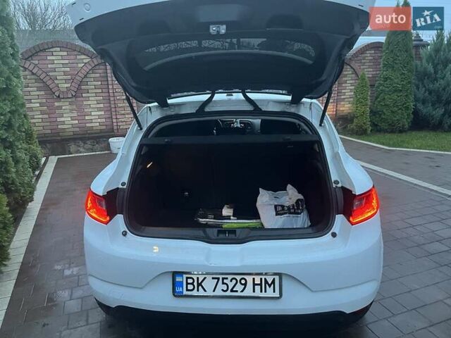 Белый Рено Меган, объемом двигателя 1.46 л и пробегом 195 тыс. км за 9500 $, фото 14 на Automoto.ua