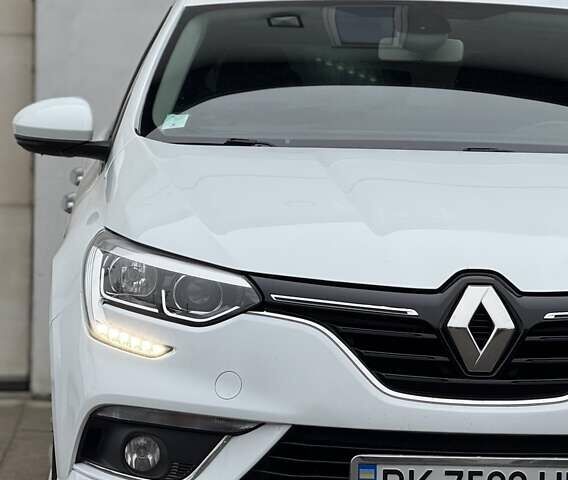 Белый Рено Меган, объемом двигателя 1.46 л и пробегом 195 тыс. км за 9950 $, фото 16 на Automoto.ua