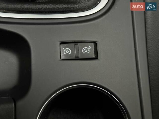 Белый Рено Меган, объемом двигателя 1.46 л и пробегом 195 тыс. км за 9950 $, фото 52 на Automoto.ua