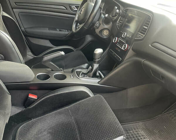 Білий Рено Меган, об'ємом двигуна 1.46 л та пробігом 226 тис. км за 11000 $, фото 8 на Automoto.ua