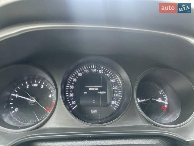 Білий Рено Меган, об'ємом двигуна 1.46 л та пробігом 247 тис. км за 10400 $, фото 12 на Automoto.ua