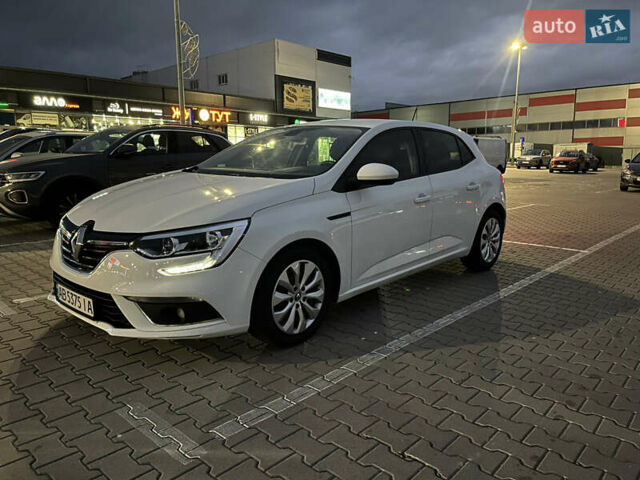 Білий Рено Меган, об'ємом двигуна 1.46 л та пробігом 226 тис. км за 11000 $, фото 1 на Automoto.ua
