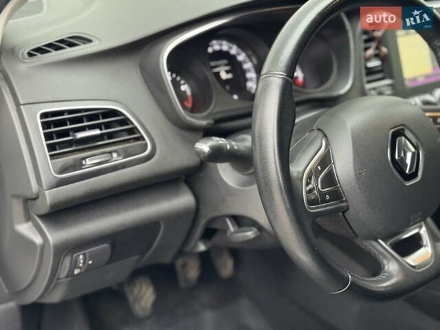 Белый Рено Меган, объемом двигателя 1.46 л и пробегом 195 тыс. км за 9950 $, фото 30 на Automoto.ua