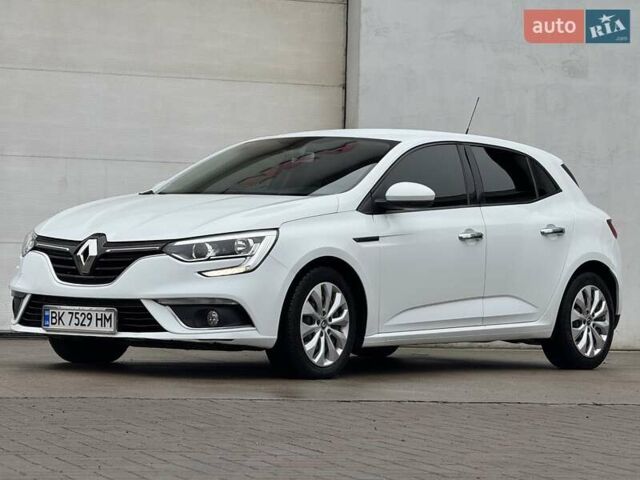 Белый Рено Меган, объемом двигателя 1.46 л и пробегом 195 тыс. км за 9950 $, фото 9 на Automoto.ua