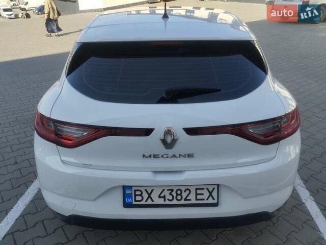 Рено Меган 2016 в Хмельницком на Automoto.ua Белый Рено Меган, объемом двигателя 1.5 л и пробегом 240 тыс. км за 10200 $, фото 2 на Automoto.ua