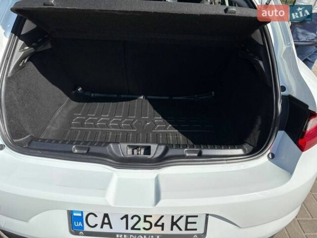 Білий Рено Меган, об'ємом двигуна 1.46 л та пробігом 236 тис. км за 12300 $, фото 9 на Automoto.ua
