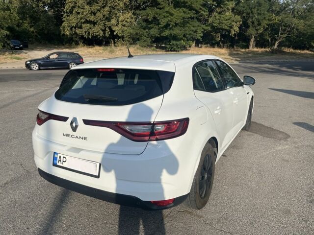 Белый Рено Меган, объемом двигателя 1.5 л и пробегом 242 тыс. км за 8500 $, фото 7 на Automoto.ua