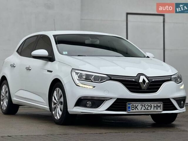 Белый Рено Меган, объемом двигателя 1.46 л и пробегом 195 тыс. км за 9950 $, фото 15 на Automoto.ua