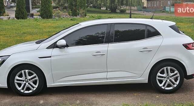 Белый Рено Меган, объемом двигателя 1.46 л и пробегом 244 тыс. км за 11500 $, фото 4 на Automoto.ua