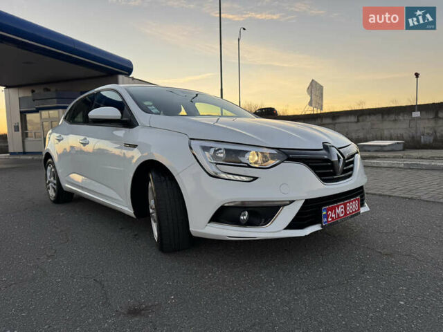 Белый Рено Меган, объемом двигателя 1.5 л и пробегом 214 тыс. км за 11999 $, фото 7 на Automoto.ua
