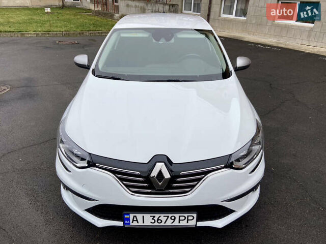 Белый Рено Меган, объемом двигателя 1.5 л и пробегом 151 тыс. км за 15650 $, фото 2 на Automoto.ua