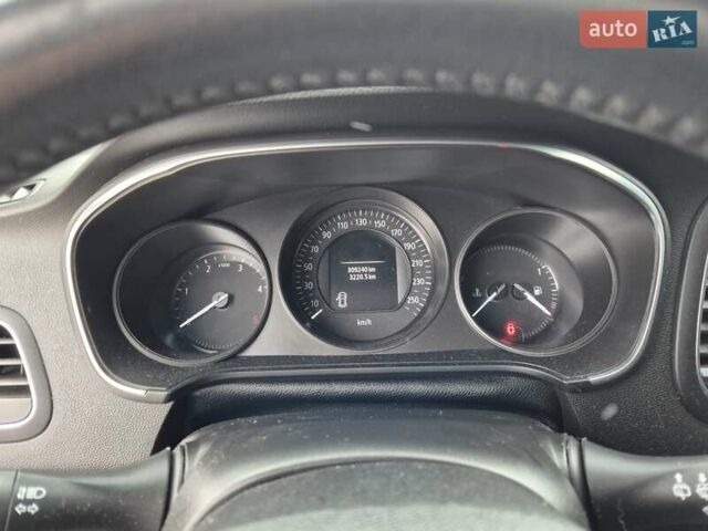 Білий Рено Меган, об'ємом двигуна 1.46 л та пробігом 309 тис. км за 11700 $, фото 12 на Automoto.ua